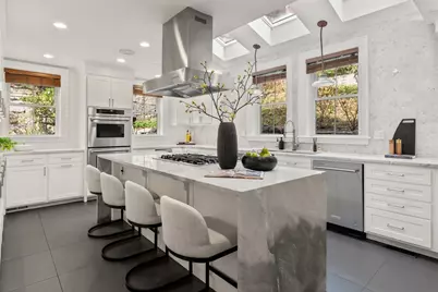 64 Walker St, Boston, MA 02129 - Photo 12