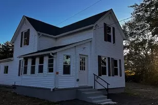 81 McCarthy Ave, Chicopee, MA 01020 - Photo 4