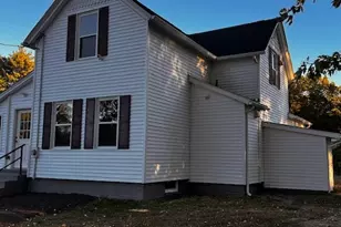 81 McCarthy Ave, Chicopee, MA 01020 - Photo 2