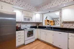 15 B Castle Hill Rd, Agawam, MA 01001 - Photo 4