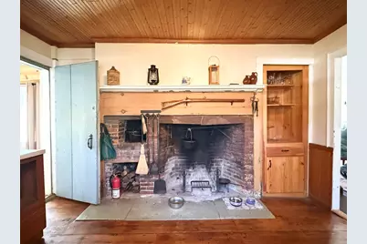 334 Elm Street, West Springfield, MA 01089 - Photo 12