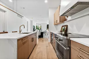 1114 Beacon St, Newton, MA 02461 - Photo 10