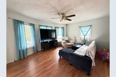 74 East St, Fitchburg, MA 01420 - Photo 2