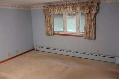 4 Thomas Hill Rd, Millbury, MA 01527 - Photo 12