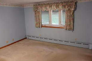 4 Thomas Hill Rd, Millbury, MA 01527 - Photo 12