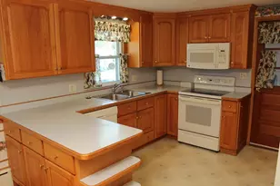 4 Thomas Hill Rd, Millbury, MA 01527 - Photo 4