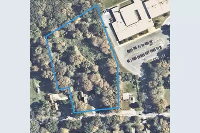 66 North St, Grafton, MA 01519 - Photo 2