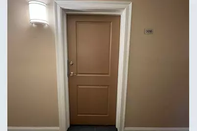 5170 Washington St #3, Boston, MA 02132 - Photo 4