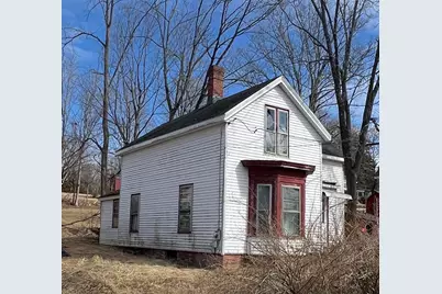 10 Green St, Brookfield, MA 01506 - Photo 2