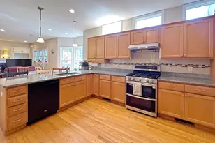 11 Oakland St, Lexington, MA 02420 - Photo 8