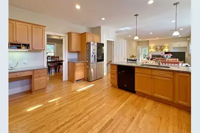 11 Oakland St, Lexington, MA 02420 - Photo 10