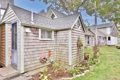 2 Lincoln Ave, Oak Bluffs, MA 02557 - Photo 20