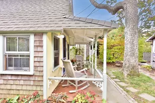 2 Lincoln Ave, Oak Bluffs, MA 02557 - Photo 18