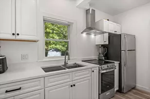 10 Dory Cir, Edgartown, MA 02539 - Photo 28