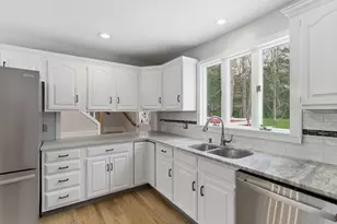 75 Barre Rd, Hubbardston, MA 01452 - Photo 14