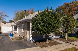 81 Sylvia St, New Bedford, MA 02745 - Photo 4