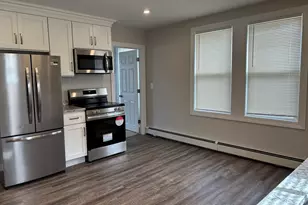 13 Ethel St, Blackstone, MA 01504 - Photo 4