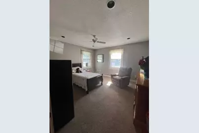 41 Tilton St, New Bedford, MA 02740 - Photo 26