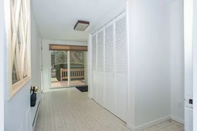 7 Pleasant St, Grafton, MA 01519 - Photo 22