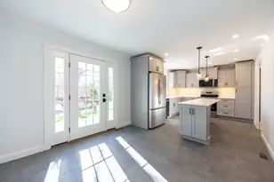 56 Baltic St, Attleboro, MA 02703 - Photo 10