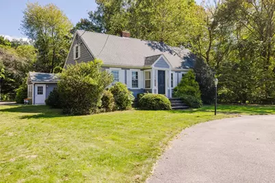1553 Broadway, Raynham, MA 02767 - Photo 2
