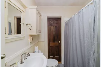 1553 Broadway, Raynham, MA 02767 - Photo 4