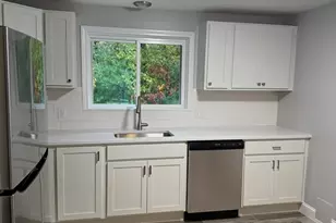 12 Uncas Ave, Franklin, MA 02038 - Photo 4