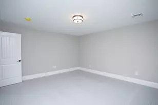 37 Metacomet Rd, West Bridgewater, MA 02379 - Photo 24
