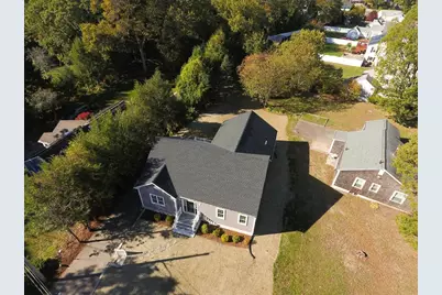 7 N Winnifred Rd, Brockton, MA 02301 - Photo 10