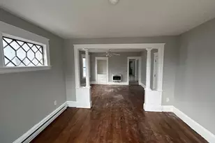 21 Henchman, Worcester, MA 01605 - Photo 2