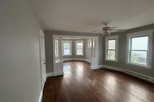 21 Henchman, Worcester, MA 01605 - Photo 1