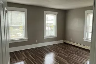 9 Pearl St, Spencer, MA 01562 - Photo 12