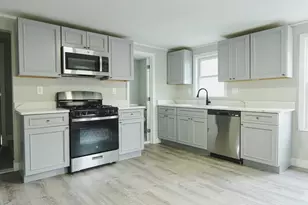 26 Maple St, Spencer, MA 01562 - Photo 16