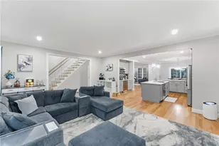 1504 Hunting Hill Dr, Cumberland, RI 02864 - Photo 1