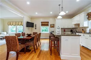 7 Gibson Ave, Narragansett, RI 02882 - Photo 4