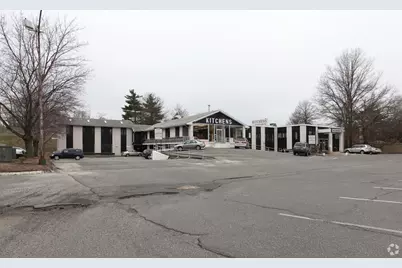 584 Meadow St, Agawam, MA 01001 - Photo 4