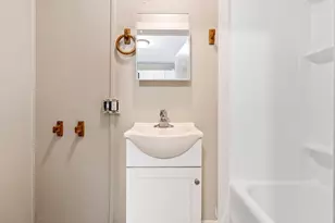 14-24 C St, Northbridge, MA 01588 - Photo 8