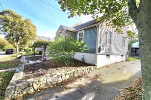 42 Ancona Rd, Worcester, MA 01604 - Photo 4