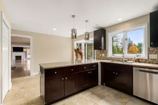 163 S Shelburne Rd, Greenfield, MA 01301 - Photo 10