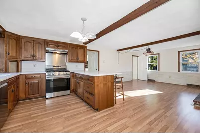 18 Beech St, Townsend, MA 01469 - Photo 2