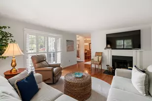 28 Chilmark Dr, Falmouth, MA 02536 - Photo 12