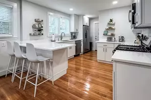 65-67 St James Cir, Newton, MA 02458 - Photo 6