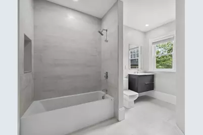476 Heath St, Brookline, MA 02467 - Photo 20