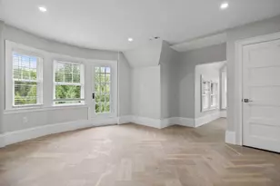 476 Heath St, Brookline, MA 02467 - Photo 24