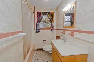 73 Amherst St, Granby, MA 01033 - Photo 20