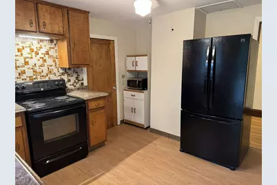 104-106 Sycamore St #3, Belmont, MA 02478 - Photo 2