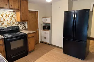 104-106 Sycamore St, Belmont, MA 02478 - Photo 2