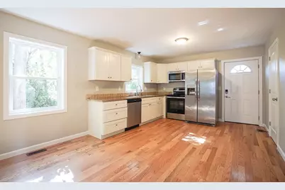 18-20 Healey #20, Springfield, MA 01151 - Photo 4