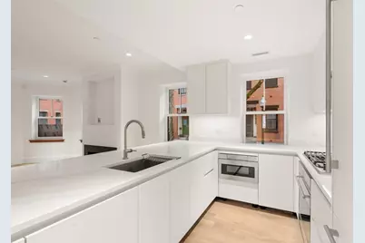 2A-4A Milford St #12, Boston, MA 02118 - Photo 6