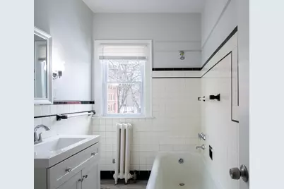 69 Winter St, Springfield, MA 01105 - Photo 12